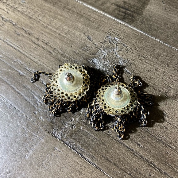 Earrings - Picture 5 of 5